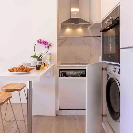 Escape At Marbella, Premium Apartment, 5min On *