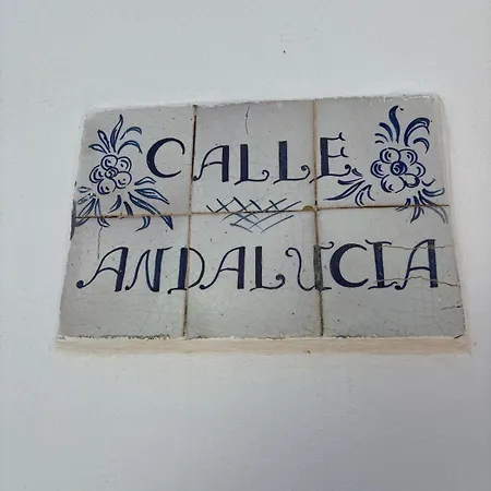 Escape At Marbella, Premium Apartment, 5min On * Марбелья