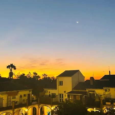 Appartement Escape At Marbella, Premium Apartment, 5min On Marbella